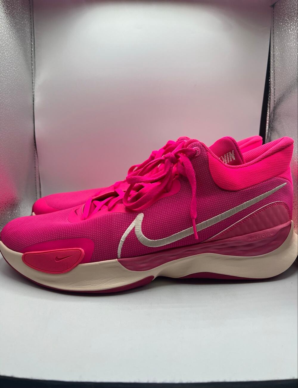 Nike Renew Elevate 3 ‘Fierce Pink’ size 16 mens/17.5 womens